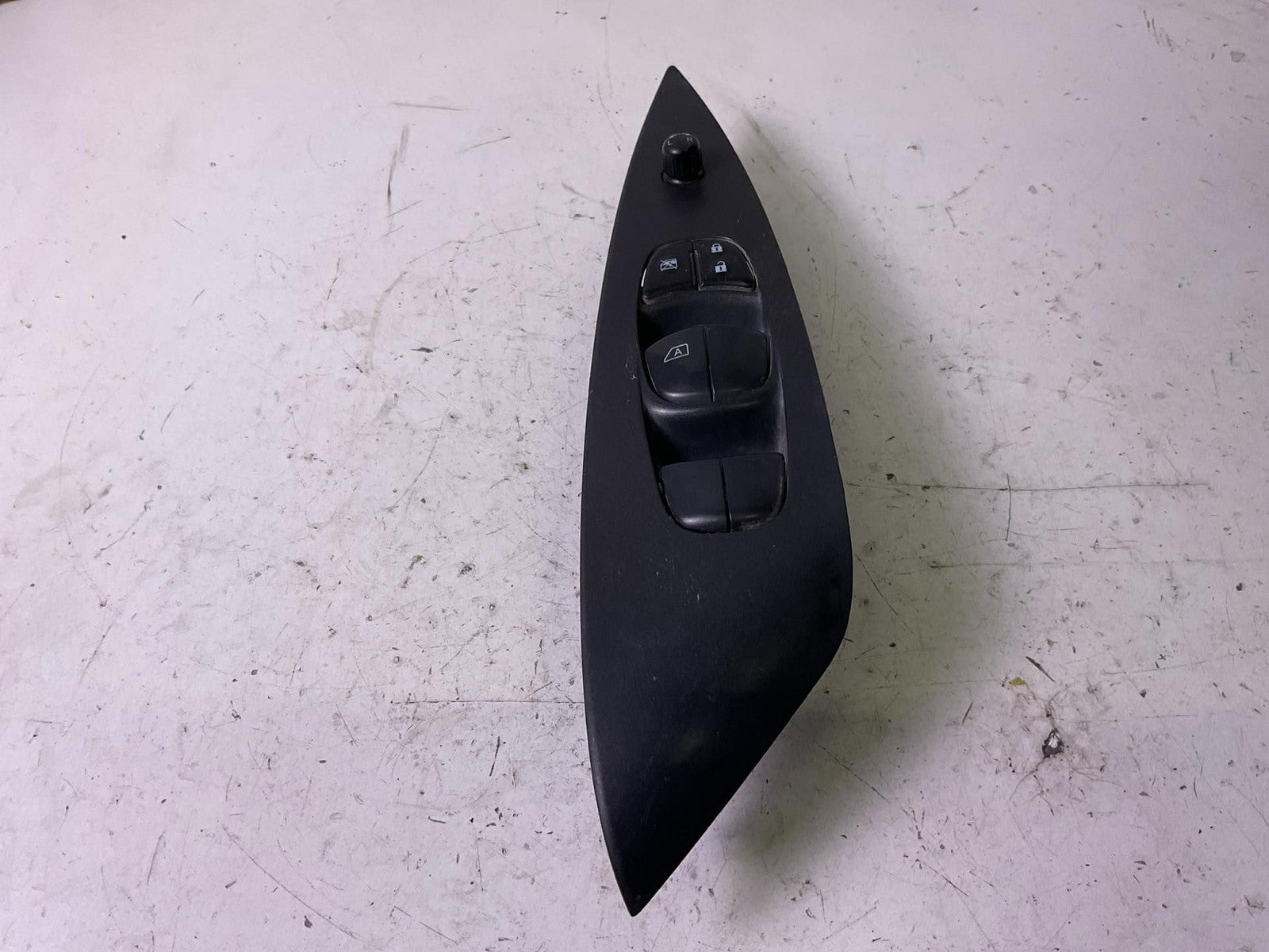 Door Switch Front NISSAN LEAF 11 12 13 14 15 16 170